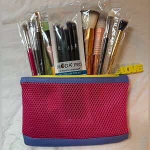 Makeup Brush Bundle NWT MODA Pro Alamar Ipsy 13 Pieces